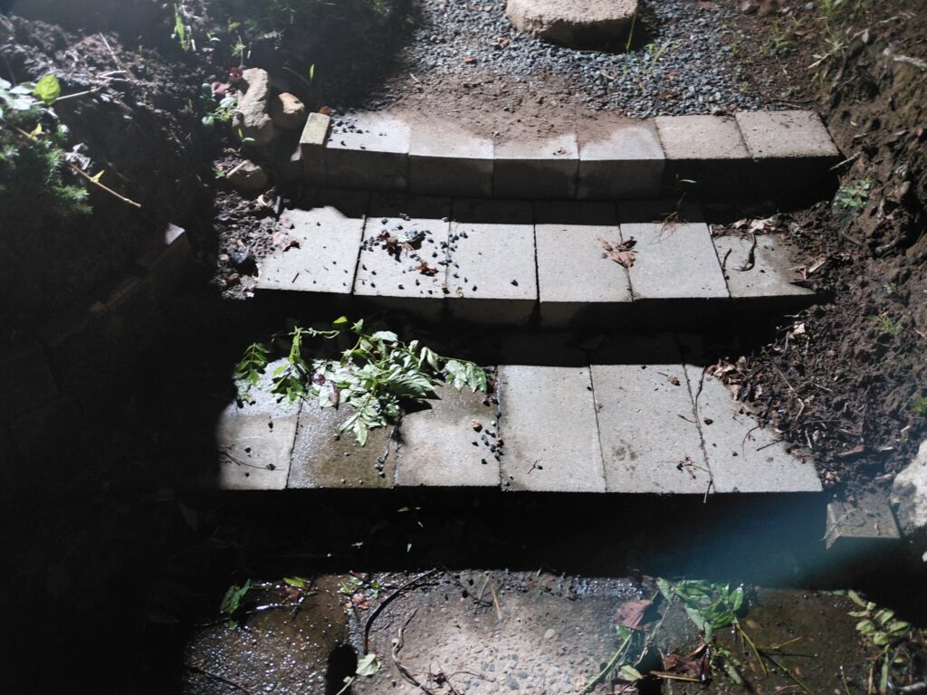 ブロックを並べて作ったステップ